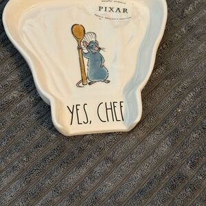 Rae Dunn Pixar Ratatouille White Spoon Rest- YES, CHEF- New